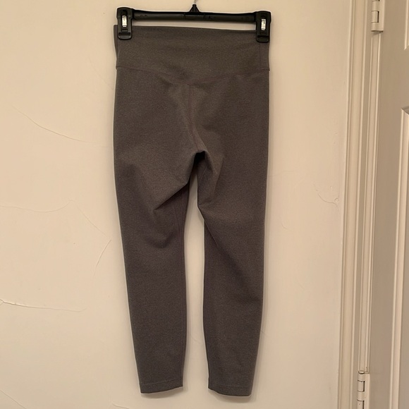 Gray Nike leggings - Picture 2 of 4